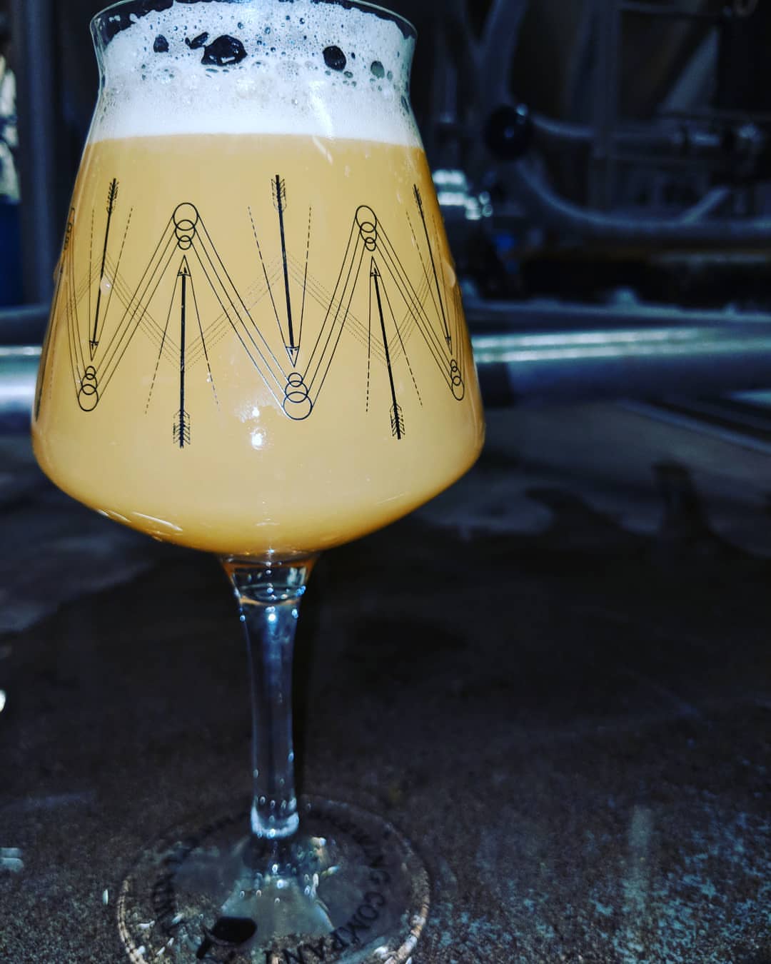 Arrows Glass